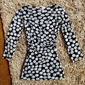 Very feminine Sweet Pea top